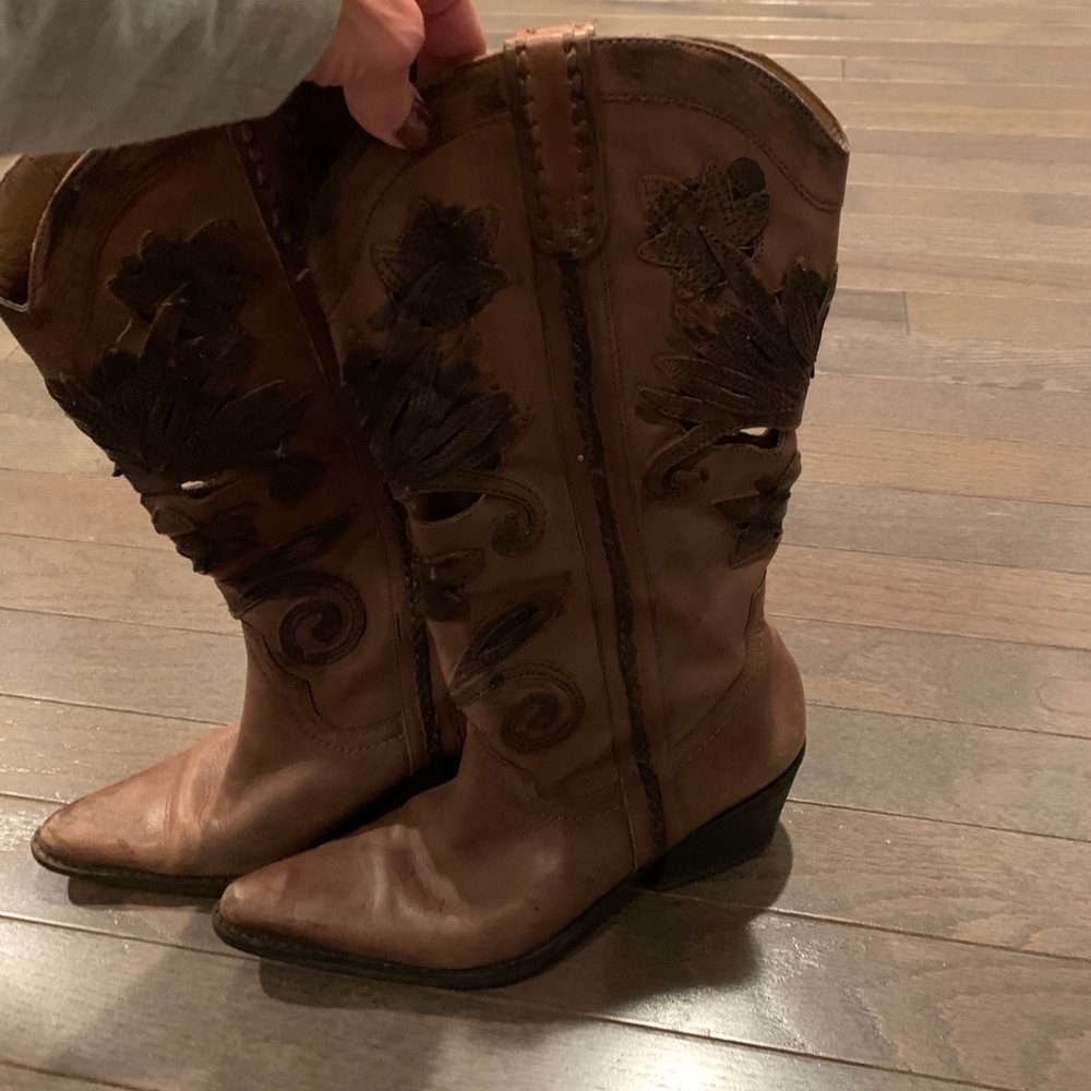 Carlos brown Slinger ladies boots size 6 1:2